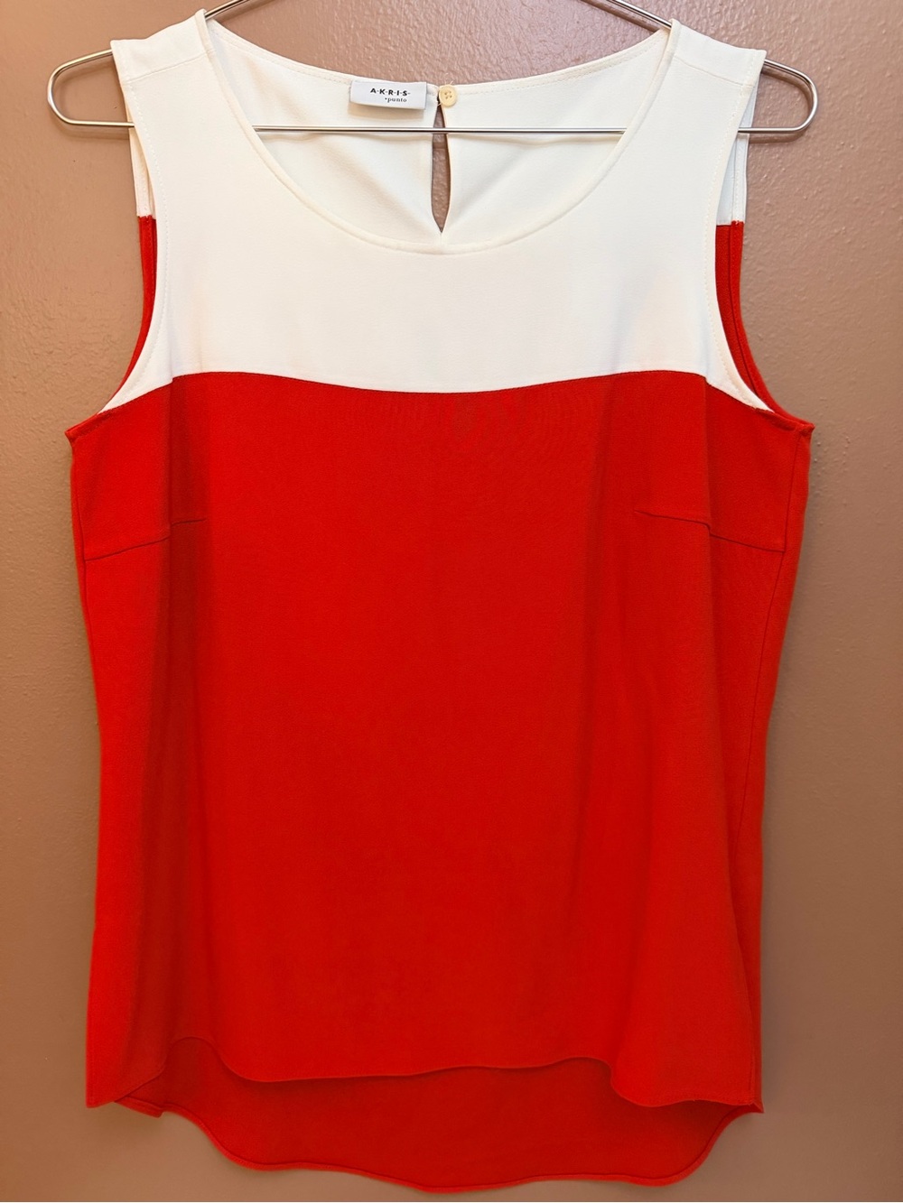 AKRIS punto Red/White Colorblock Scoop Neck Crepe Button Blouse Size 8